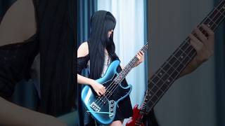 Bass Cover  ParanoidCome play the bass Its awesomeAnyone like Black Sabbath 🎸 bassplayer [upl. by Yednarb]