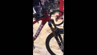 First Look  Trek Slash 99 29 Race Shop Limited 2017  Blazing Bikes [upl. by Mathews]