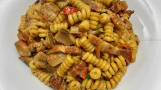 Pasta alla BOSCAIOLA pronta in POCHI MINUTI  ricetta facile in 4k CUCINANDOMELAGODO [upl. by Ontine]