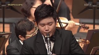 Han Kim plays GRossinis Introduction Theme and Variations for Clarinet and Orchestra [upl. by Adnak]