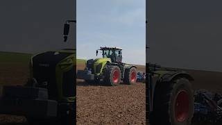 Claas Xerion 5000 [upl. by Budwig]