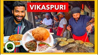 Vikaspuri Food Tour  Monika Cafe Amritsari Kulche  Delhi Street Food  Veggie Paaji [upl. by Newell31]