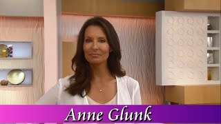 QVC Model Anne Glunk [upl. by Elwin]