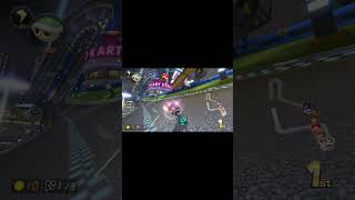 Mario Kart 8 Deluxe  Gameplay With YUZU EMULATOR NINTENDO SWITCH [upl. by Yadsendew899]