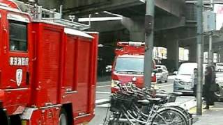 Tokyo fire command responding 東京消防庁指揮車緊急走行 [upl. by Eerahs661]