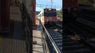 Ut447 doble entrando en Castellbisbal hacia Hospitalet r4renfe rodalies [upl. by Eidnam852]