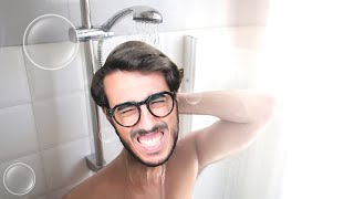 QUALCUNO MI SPIA MENTRE SONO IN DOCCIA  Shower Simulator [upl. by Catherine176]