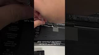 Macbook Pro battery replacement [upl. by Giacinta]