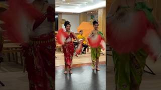 🇹🇭TRADITIONAL THAI DANCE shortsviral [upl. by Eeralav]