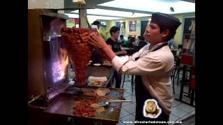 Taquero Preparando Tacos al Pastor Brasitas Gelaguetza León Guanajuato [upl. by Nauaj]