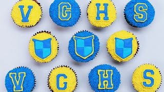 VIDEO GAME HIGH SCHOOL CUPCAKES  NERDY NUMMIES [upl. by Lucilia]