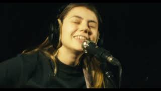 Hayley Reardon  Barcelona instudio live session [upl. by Nnailuj]