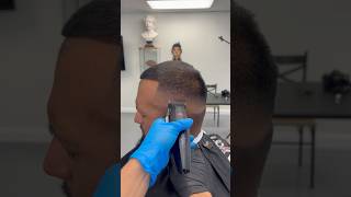 Mid skin fade how to barber fademaster skinfadetutorial fadehaircut menshaircut barberworld [upl. by Quennie]