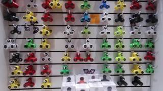 FIDGET SPINNER HUNTING Arrowhead Mall [upl. by Michail]