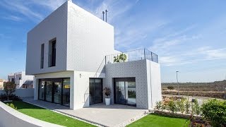 3 bedroom townhouse near Villamartin [upl. by Akinajnat]