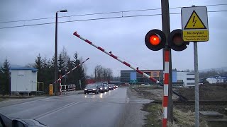 Spoorwegovergang Wadowice PL  Railroad crossing  Przejazd kolejowy [upl. by Ardy]