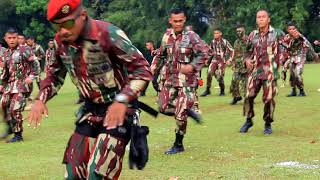 KOPASSUS BERGOYANG GEMBIRA [upl. by Tanah]