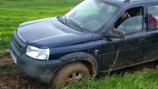 Land Rover Freelander Td4 aut barro [upl. by Celka]