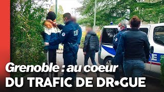 À Grenoble le faceàface tendu entre dealers et policiers [upl. by Nhguavoj880]