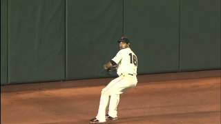 Pagans unbelievable catch starts double play [upl. by Bergwall]