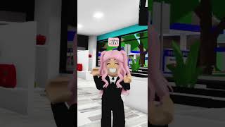 MAMAN A ABANDONNÉ SA FILLE DANS ROBLOX  😥 [upl. by Nickolas]