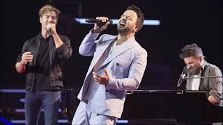 David Bisbal y Luis Fonsi interpretan quotAquí estoy yoquot con Pablo López al piano [upl. by Onyx585]