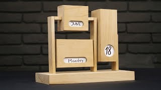 DIY Endless Calendar from Wood [upl. by Eronaele]