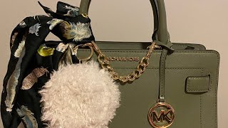 What’s in my Micheal Kors Rayne Medium Satchel [upl. by Suh]