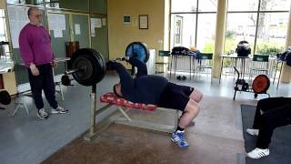 Enges Bankdrücken Close bench press 100 kg 120 kg 130 kg [upl. by Neeka]