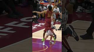 😱 JARRETT ALLEN RUNS THE FLOOR AND THROWS IT DOWN LetEmKnow Cavs JarrettAllen NBA Shorts [upl. by Vito]