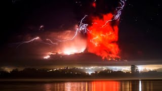 Thousands evacuated as Calbuco volcano erupts [upl. by Jonell]