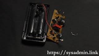 Простой ремонт зарядного устройства для аккумуляторов 2x18650Repairs travel charger 18650 [upl. by Ecirtaed]