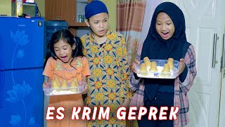 Drama  Dinda dan Markonah Pesta Es Krim Geprek [upl. by Neenahs265]