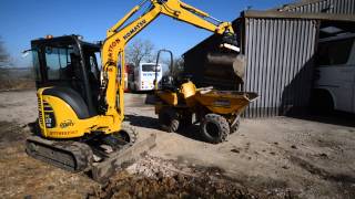 Loading Thwaites 1 ton dumper with Engcon equipped Komatsu [upl. by Nej]