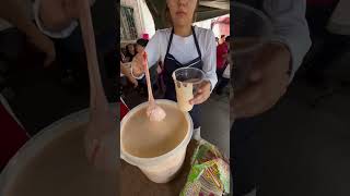 Raspado cremoso de durazno en el tianguis raspados viral parati trend foodie tendencia [upl. by Enenaej24]