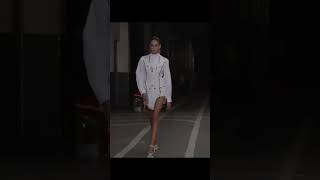 Kaia Gerber for OffWhite Spring 2019 fashionmagazine fashionshow runwaycollection [upl. by Uphemia]