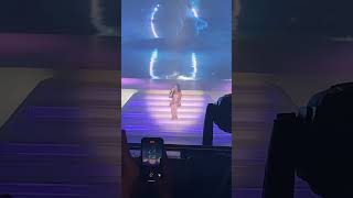 Madison Beer selfish live in Oslo sentrum scene 25februar 2024 [upl. by Nnahaid]