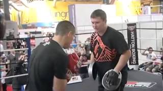 Ricky Hatton amp Scott Quigg on the pads [upl. by Eceerehs336]