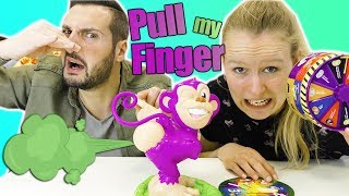 KATHI PUPST ALLES VOLL Eklige Pull My Finger Challenge mit Bean Boozled  KaanampKathi mit PupsiAffe [upl. by Merow559]