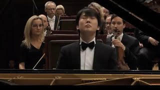 Seong Jin Cho  Rachmaninoff Piano Concerto No2 in C minor Op18 Poland [upl. by Derfiniw]