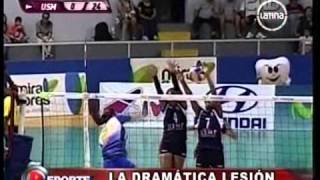 Voley Grave lesión de Lisvel Eve en partido Géminis vs San Martin [upl. by Divadnahtanoj]