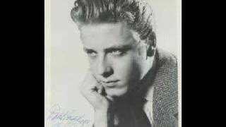 Eddie Cochran  Dont bye bye baby me [upl. by Nandor]