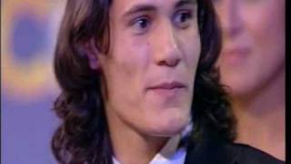 EDINSON CAVANI  EL MATADOR VINCE IL FAN AWARD [upl. by Adnah]