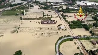 Alerta roja en Italia por el temporal de Emilia Romaña [upl. by Odnomor547]