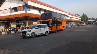 livestreaming Hunting Bus Terminal Kampung Rambutan [upl. by Anear]