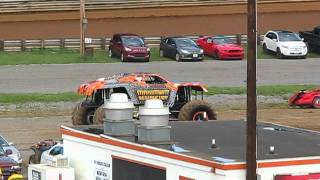 Maximum Destruction  Monster Jam Wheelie Competition  Hagerstown Speedway 2012 [upl. by Novoj]