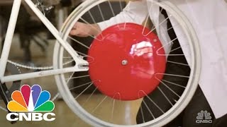 The Cophenhagen Wheel Hybrid Bicycles  Tech Yeah  CNBC [upl. by Lednyc]