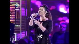 Sıla  Yoruldum  Beyaz Show Canlı Performans  01022013 [upl. by Hcirteid450]