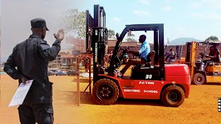 Burya IKIZAMINI cya category F kiroroha cyane  Uko ikizamini cya Forklift Gikorwa  ACTION COLLEGE [upl. by Adnilram]