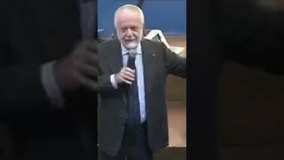 “Domani c’è NapoliInter” La reazione scaramantica di De Laurentiis 🤘😂 [upl. by Eitak]